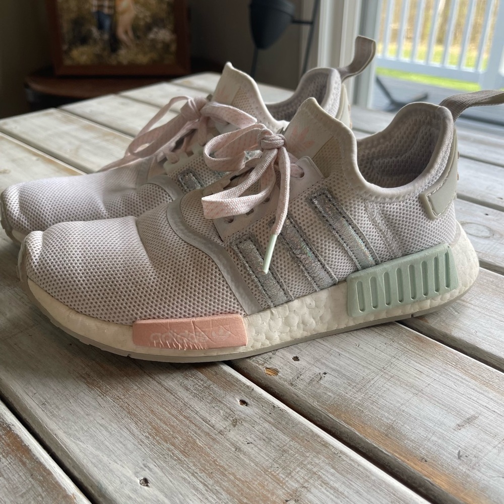 Adidas Sneakers